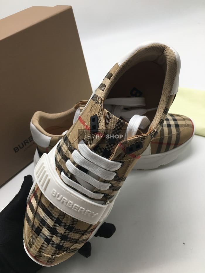 1755500905.1427hKglJmIMuYbatch_1730712870.6019XykTIwaUMkbatch_KakaoTalk_20241104_182705821_06.jpg