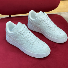 루이비통 x 나이키 AF1 스니커즈